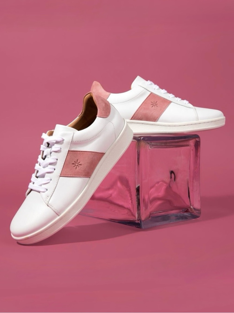 Joyasol Paisley White/Rose Leather Sneakers